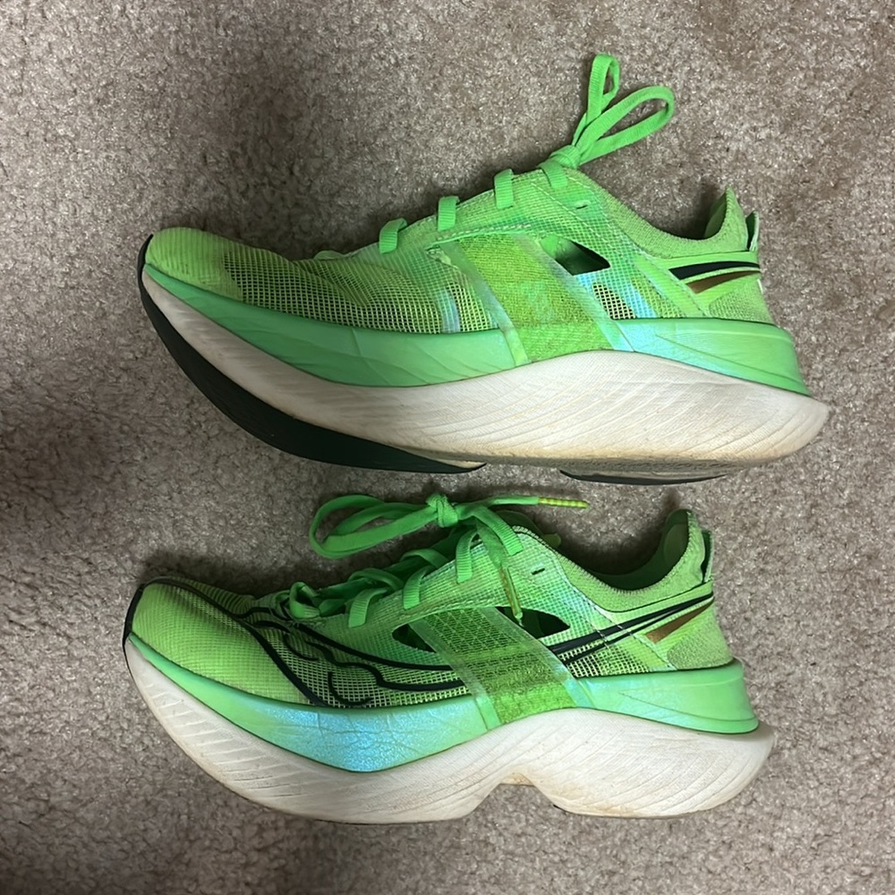 Women's Saucony Endorphin Elite Super Shoe Size 7.5 - Picture 2 of 6